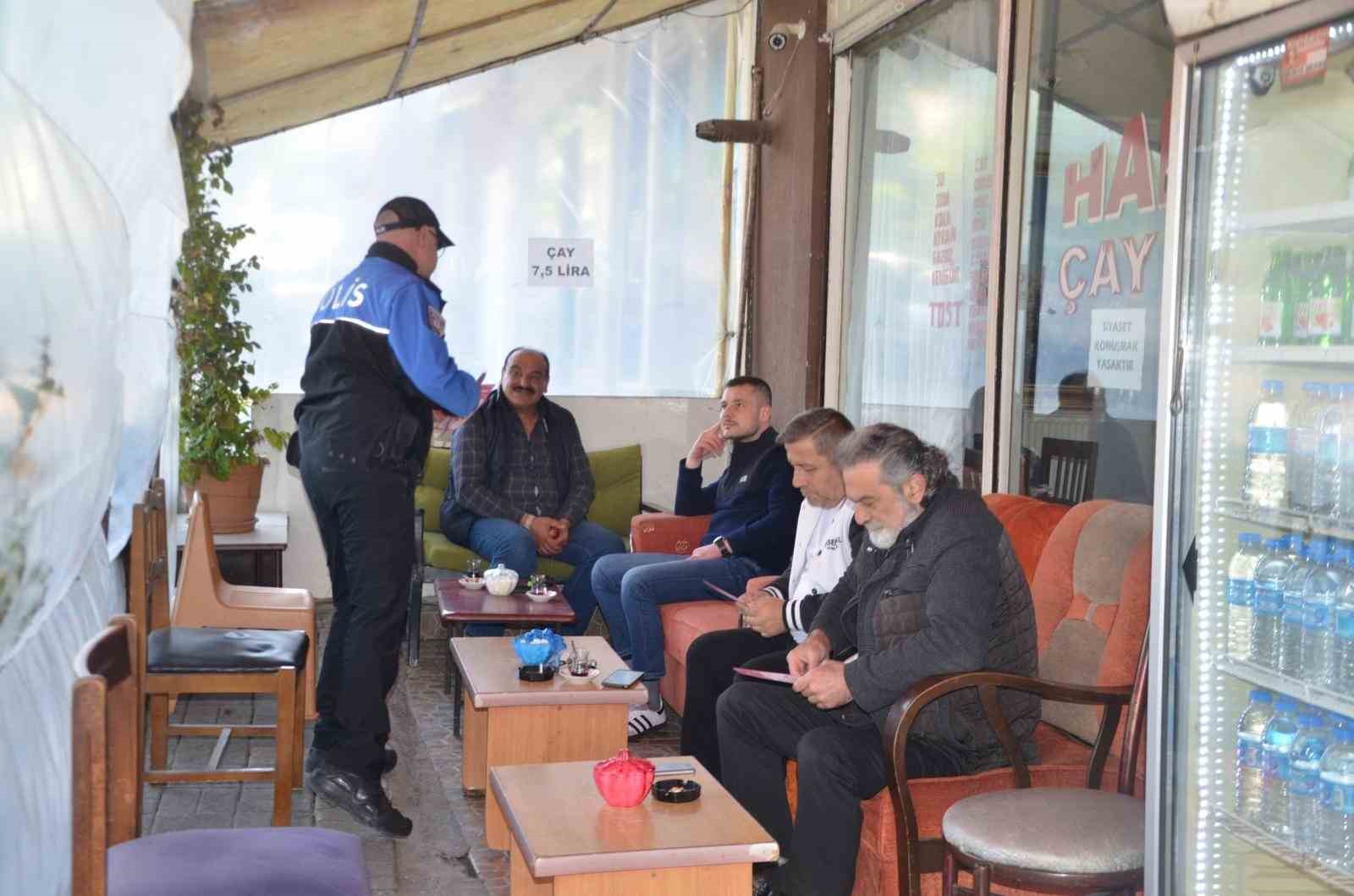 Samsun polisi denetliyor, bilgilendiriyor
