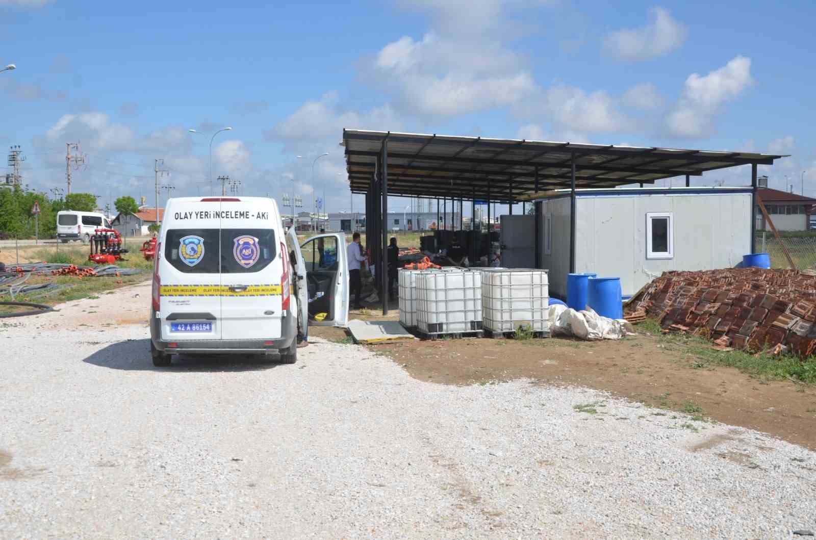 Semaverde çay demlemek için tiner döktü, patlamada yaralandı
