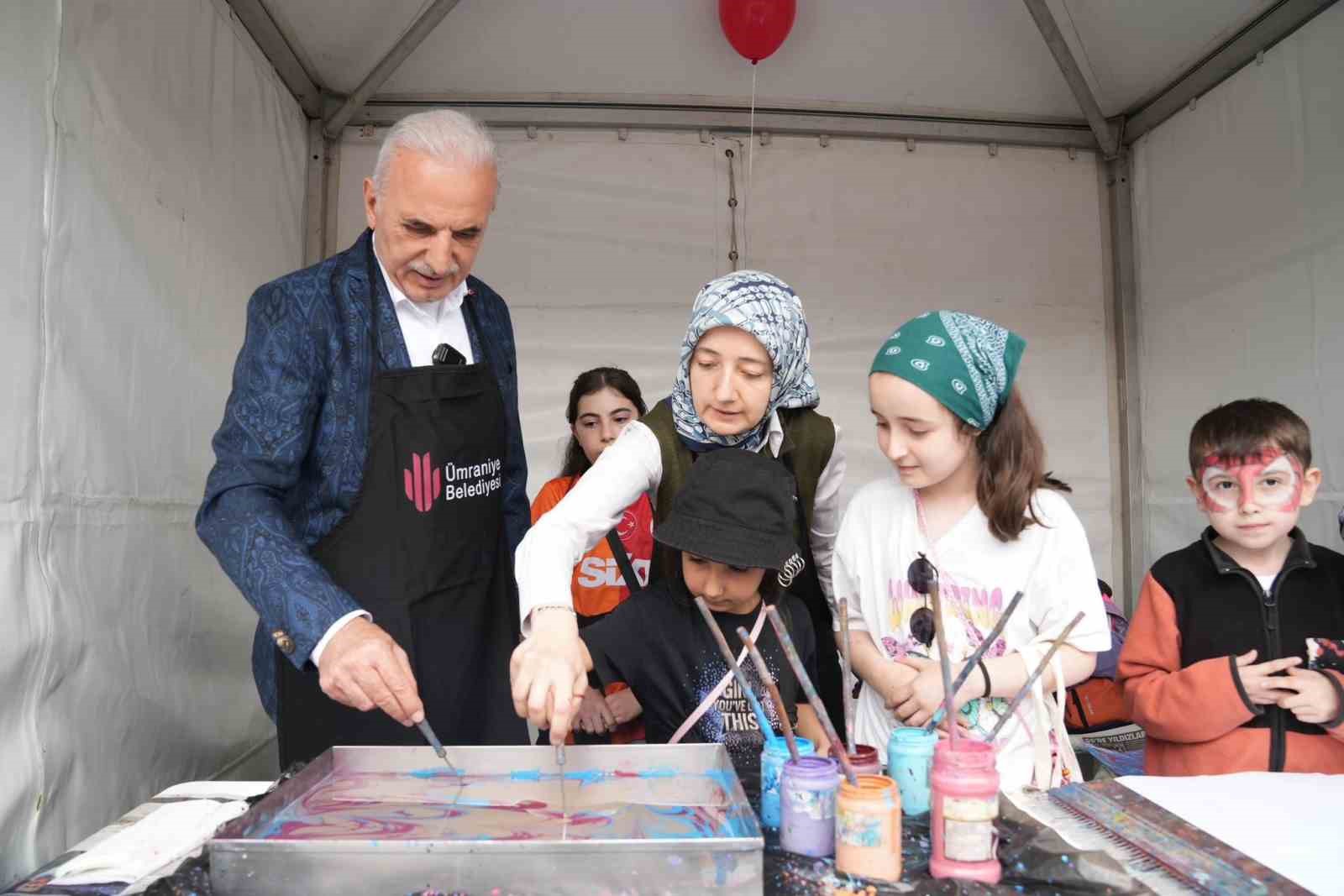 Ümraniyeli çocuklar 19 Mayıs’ta ’En Şen Festival’de doyasıya eğlendi
