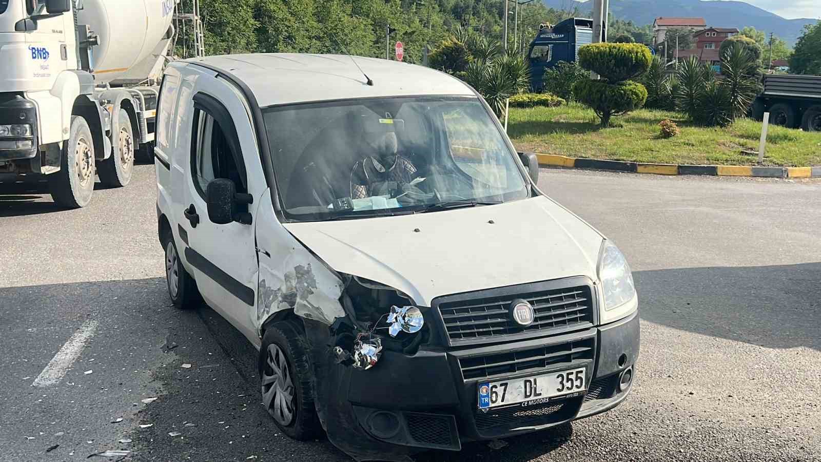 Zonguldak’ta kaza anı güvenlik kamerasına yansıdı